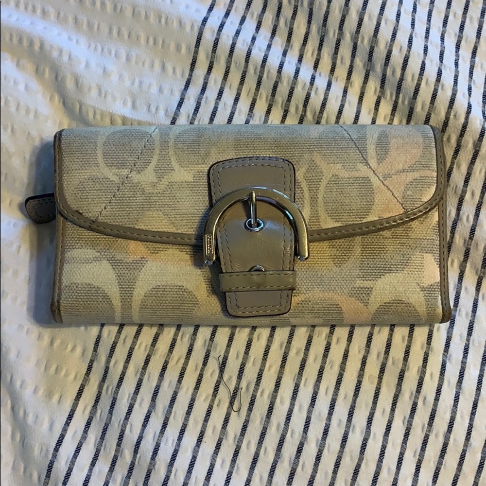 Coach wallet